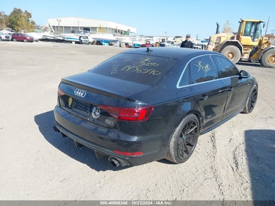 AUDI A4 2018