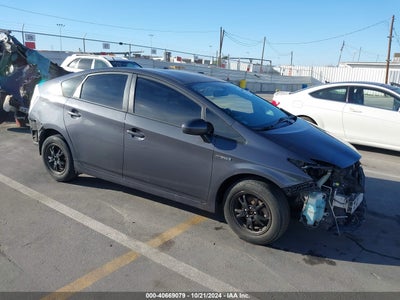 TOYOTA PRIUS 2010