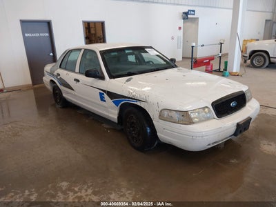 FORD CROWN VICTORIA 2004