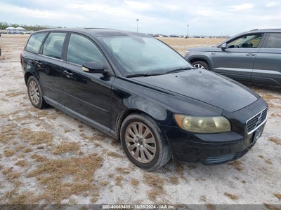 VOLVO V50 2005