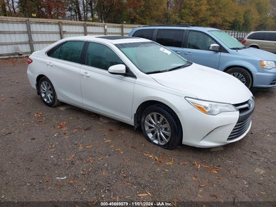 TOYOTA CAMRY 2016