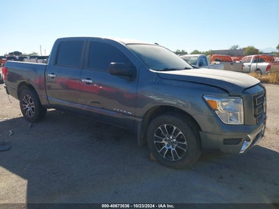 NISSAN TITAN 2021