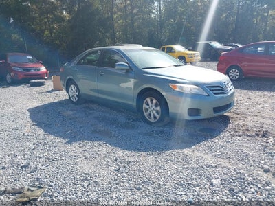 TOYOTA CAMRY 2011