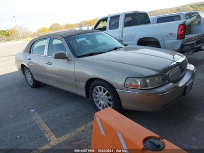 LINCOLN TOWN CAR 2006