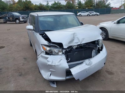 SCION XB 2013
