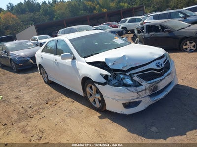 TOYOTA CAMRY 2011
