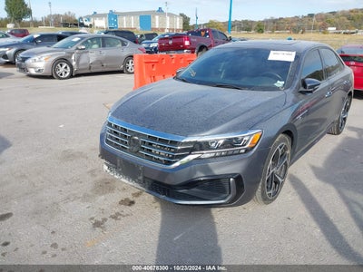 VOLKSWAGEN PASSAT 2021