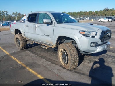 TOYOTA TACOMA 2019