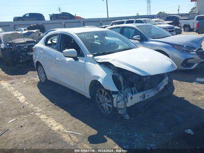 TOYOTA YARIS IA 2017