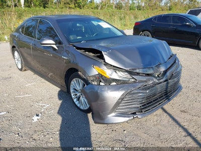TOYOTA CAMRY HYBRID 2018