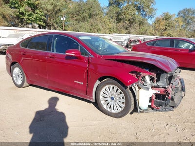 FORD FUSION HYBRID 2015