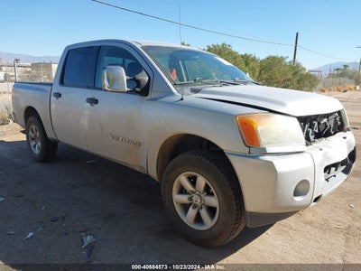 NISSAN TITAN 2015