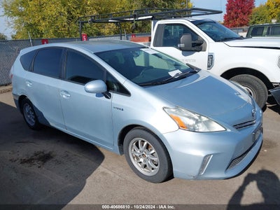 TOYOTA PRIUS V 2012