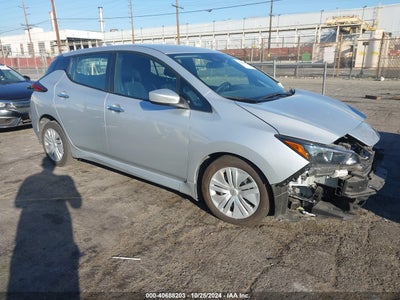 NISSAN LEAF 2023
