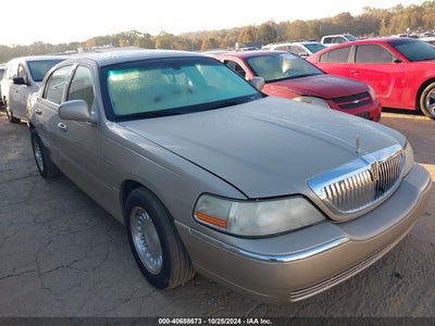LINCOLN TOWN CAR 2008