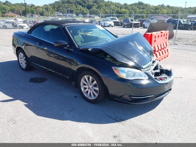 CHRYSLER 200 2012