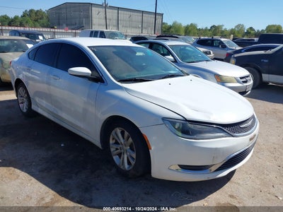 CHRYSLER 200 2015