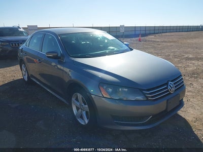 VOLKSWAGEN PASSAT 2013