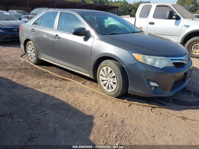 TOYOTA CAMRY 2014