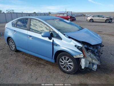 TOYOTA PRIUS PLUG-IN 2014