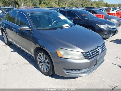 VOLKSWAGEN PASSAT 2012
