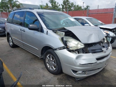 TOYOTA SIENNA 2005