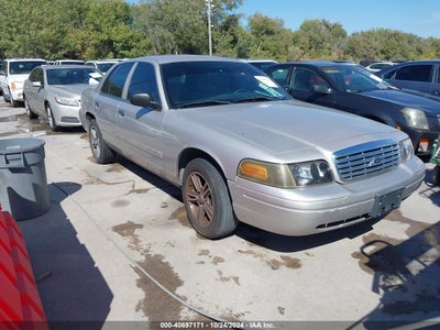 FORD CROWN VICTORIA 2011