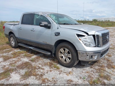 NISSAN TITAN 2017