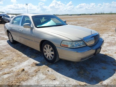 LINCOLN TOWN CAR 2005