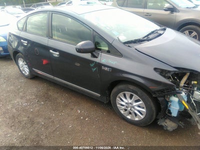 TOYOTA PRIUS PLUG-IN 2012