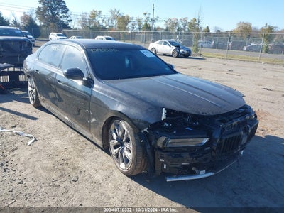 BMW 760 2024