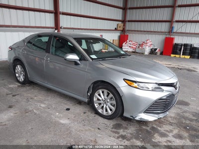 TOYOTA CAMRY 2018
