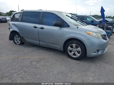 TOYOTA SIENNA 2013