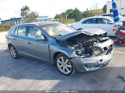 VOLVO V60 2016