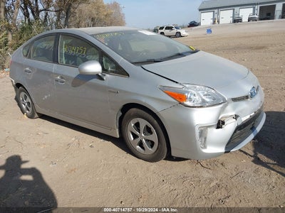 TOYOTA PRIUS 2015