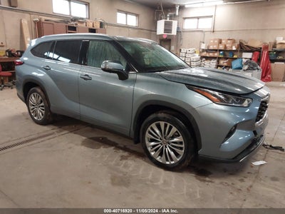 TOYOTA HIGHLANDER 2023