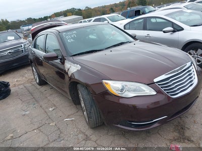 CHRYSLER 200 2013