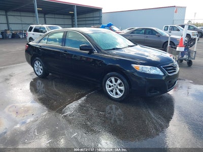 TOYOTA CAMRY 2011