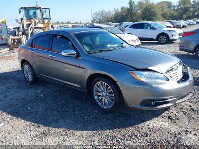 CHRYSLER 200 2011