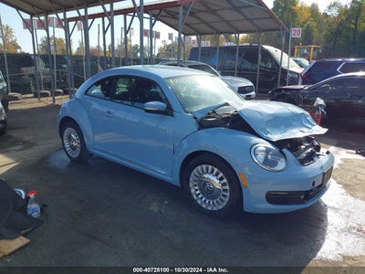 VOLKSWAGEN BEETLE 2014