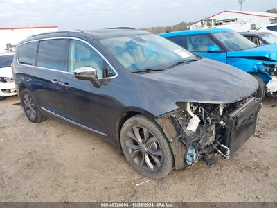 CHRYSLER PACIFICA 2017