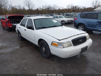 FORD CROWN VICTORIA 2011