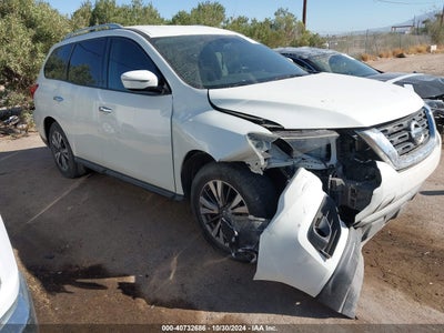 NISSAN PATHFINDER 2017
