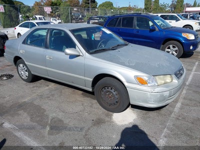 TOYOTA CAMRY 2001