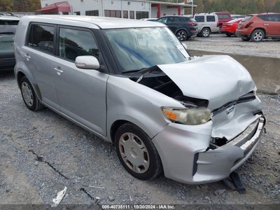 SCION XB 2012