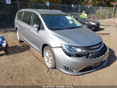 CHRYSLER PACIFICA 2018