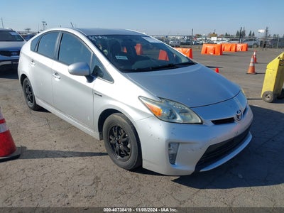 TOYOTA PRIUS 2015