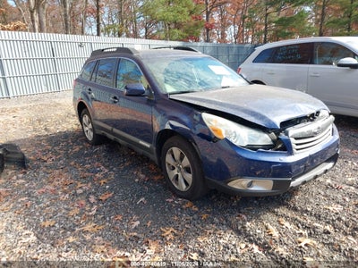SUBARU OUTBACK 2010