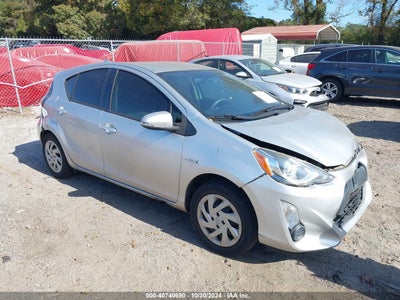 TOYOTA PRIUS C 2015