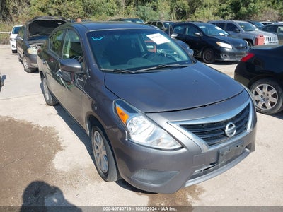 NISSAN VERSA 2017